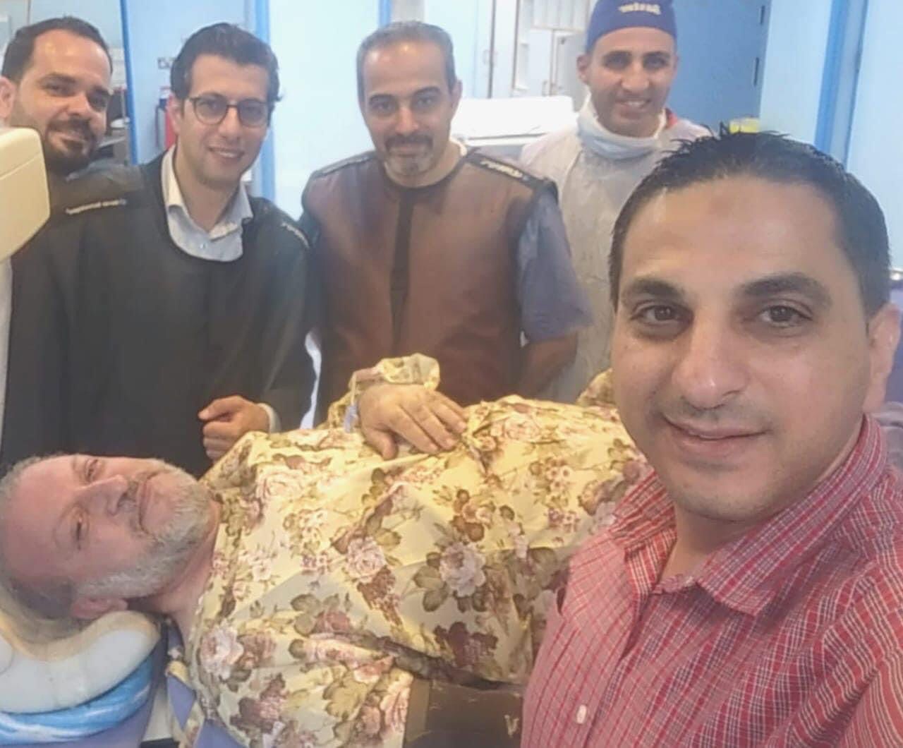 إجراء عملية قسطرة لشرايين الدماغ لرئيس بلدية إربد نبيل الكوفحي 