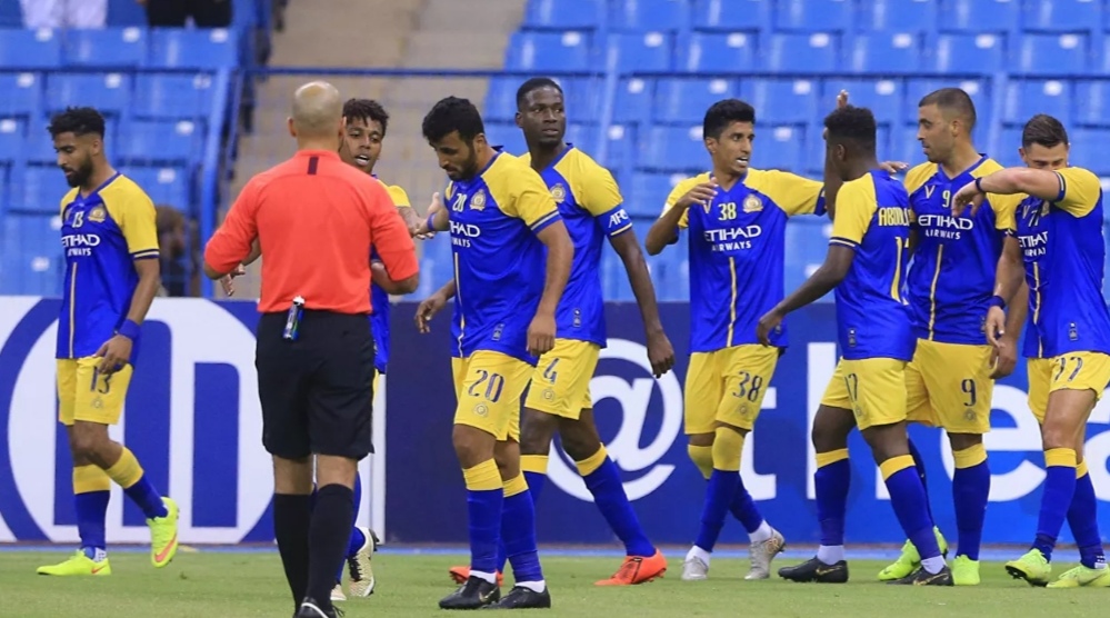 السعودية ..  النصر يهدد الهلال بسبب عقد محمد كنو