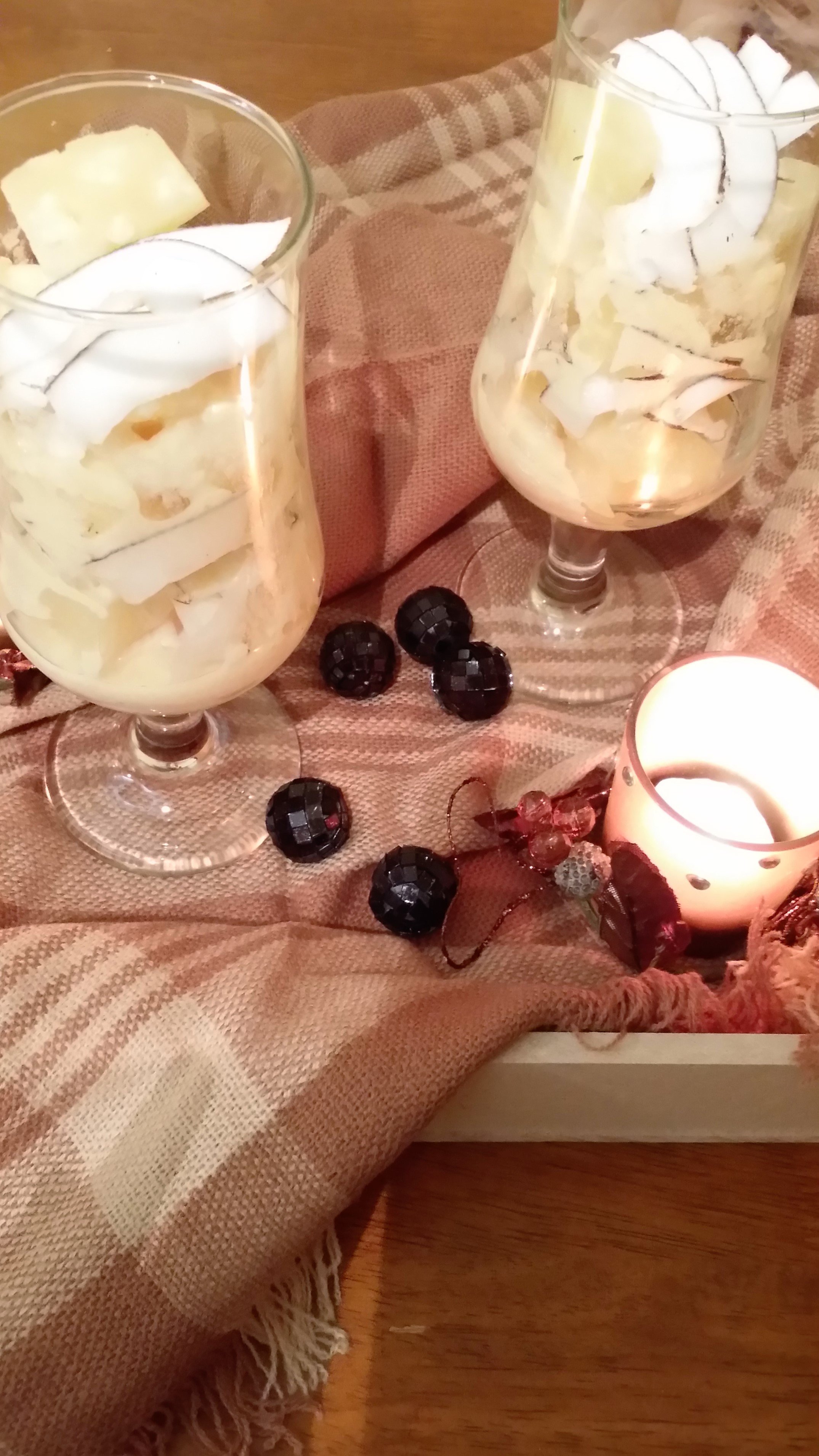 سلطة جوز الهند و الأناناس بالكريم كراميل المنعشة