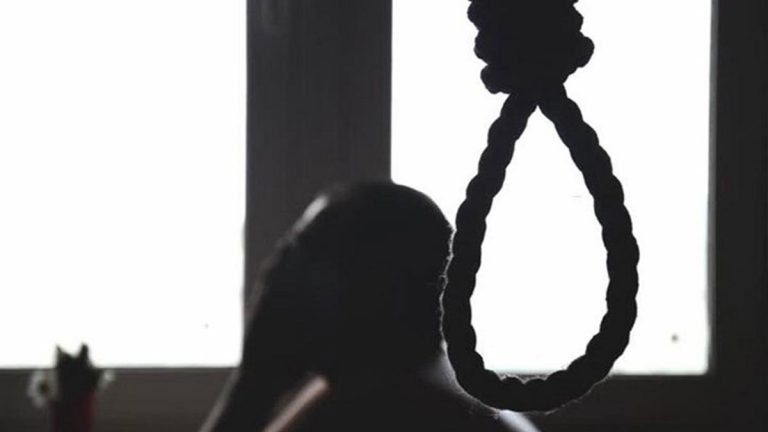 الكويت ..  قتل نفسه في بث مباشر مع حبيبته