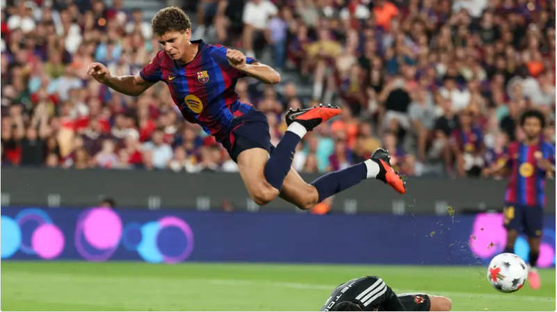 مصر تترقب الظهور التاريخي للاعب الـ"9 مليارات" مع برشلونة