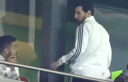 بالفيديو .. ميسي يغادر الملعب في الدقيقة 75 بعد الخسارة 6 - 1