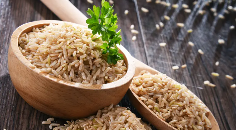 خطر على صحة الأطفال ..  مفاجأة عن الأرز البني