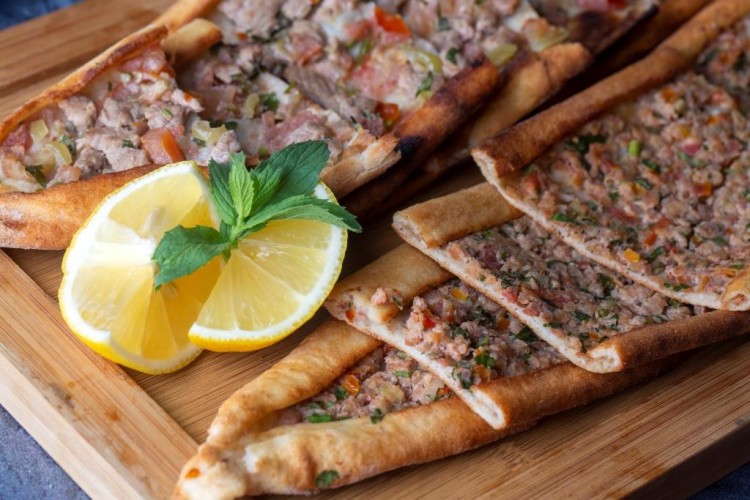 طريقة عمل اللحم بالعجين