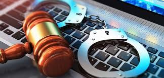 عشرة احزاب ومئات الصحفيين والناشرين والاعلاميين والسياسيين يوقعون على بيان سحب قانون الجرائم الالكترونية