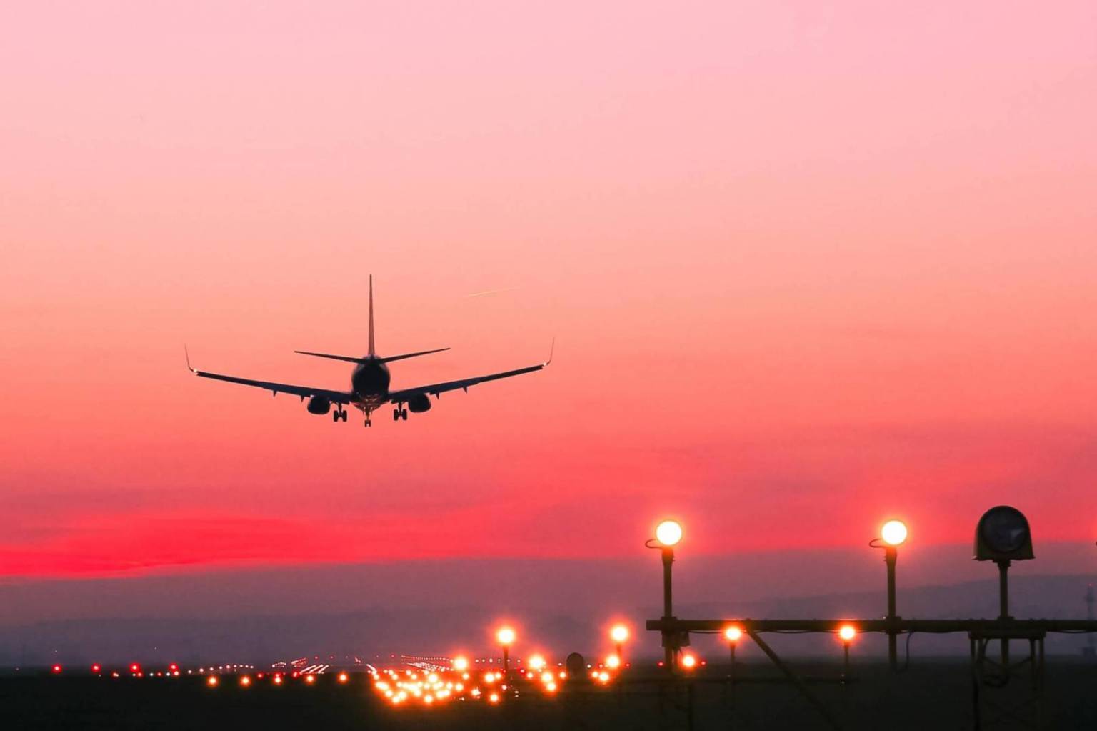 تعليمات معدلة لشركات الطيران تنظم تعويضات المسافرين وغرامات مالية على الشركات المخالفة