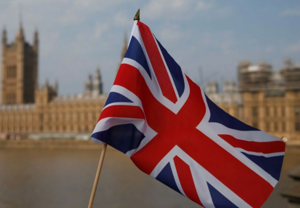 بريطانيا تعلق منح تأشيرات الدراسة لمواطني 4 دول