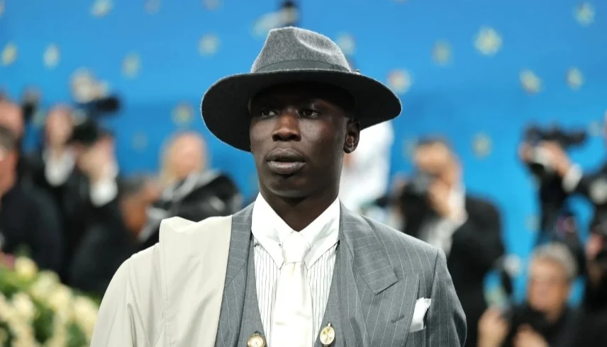 مليار دولار على الورق وصدمة في البورصة ..  هل سقط خابي لام في فخ "الأسهم المتهاوية"؟