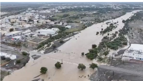 ارتفاع حصيلة ضحايا سيول عُمان إلى 19 قتيلاً