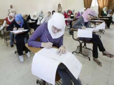 "التوجيهي مرة واحدة" ..  خبراء يؤيدون وآخرون يحذرون