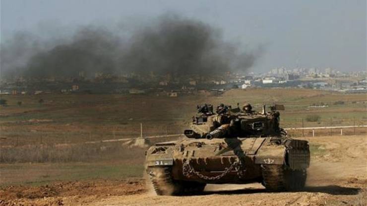 جرافات إسرائيلية تتوغل شمال قطاع غزة