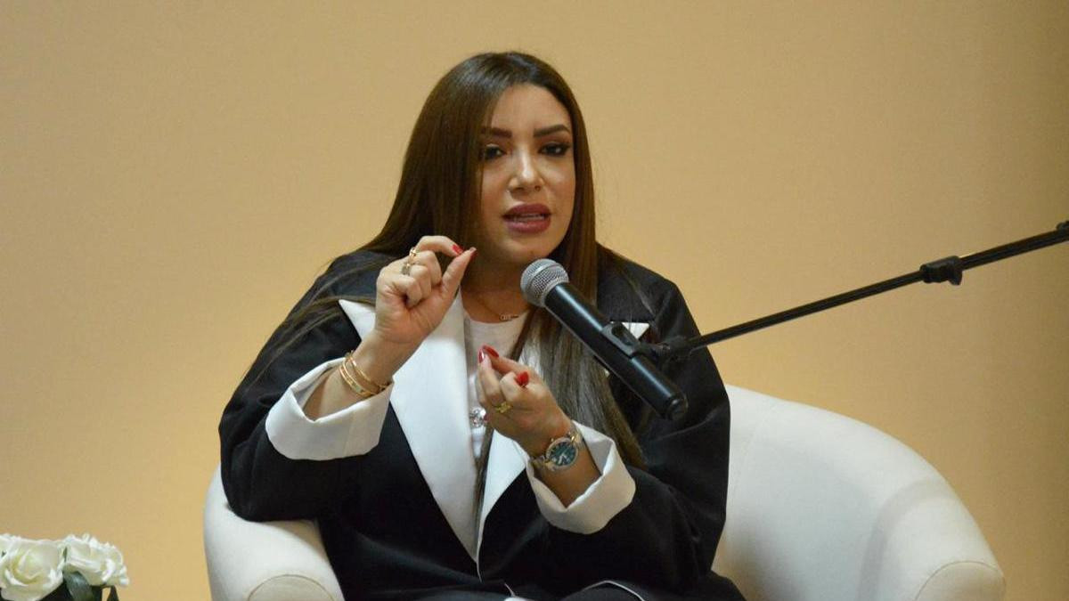 بعد قرار منع التجمعات العائلية ..  إعلامية سعودية تبلغ الشرطة عن صديقاتها