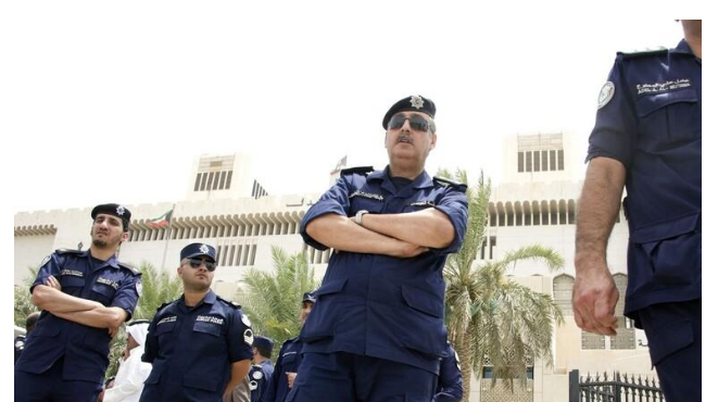 الكويت  ..  المؤبد لإمام مصري هتك عرض طفل في المسجد