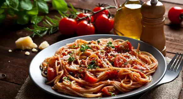 لمرضى السكري ..  كيف تتناول المعكرونة بالصلصلة دون قلق؟