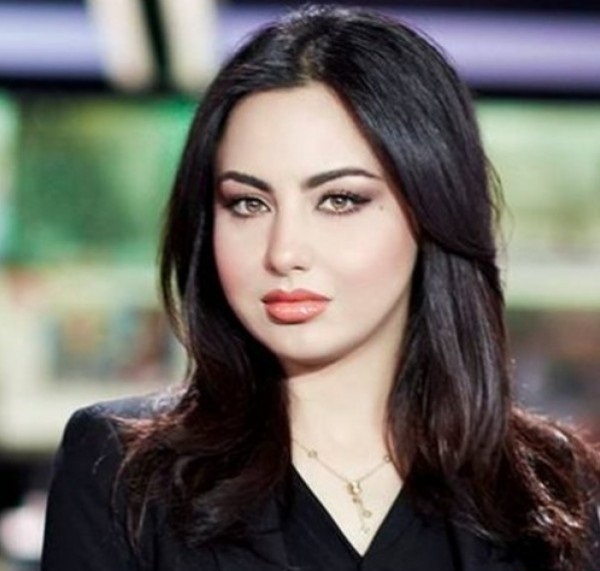 الإعلامية الحسناء "سهير القيسي " تُطل عبر نشرة التاسعة في «mbc» 