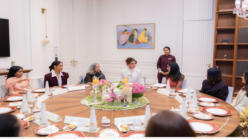 الملكة تلتقي رائدات أعمال في مركز نيتا موكيش أمباني الثقافي