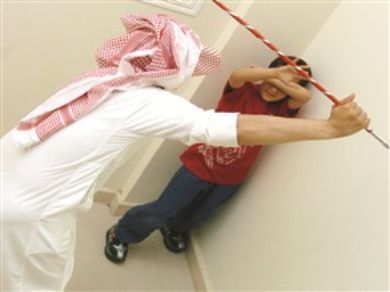 السعودية .. المعلمون الذين يمارسون العنف ضد طلابهم مرضى نفسيون