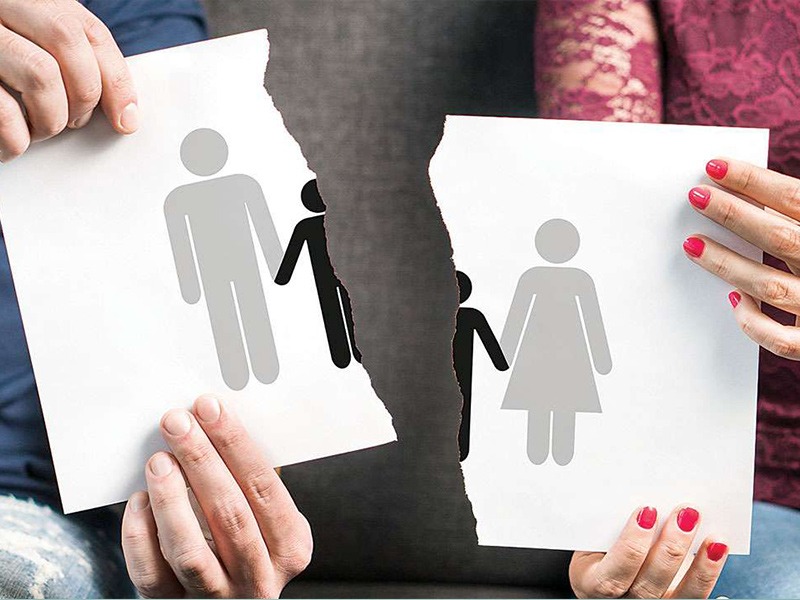علاقتي بزوجتي قاربت الطلاق بسبب مشاكل الأهل فكيف أتدارك الأمر؟