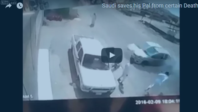 شابان سعوديان ينجوان بأعجوبة من موت محقق (فيديو)