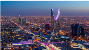 تراجع البطالة بين السعوديين إلى 7.7%