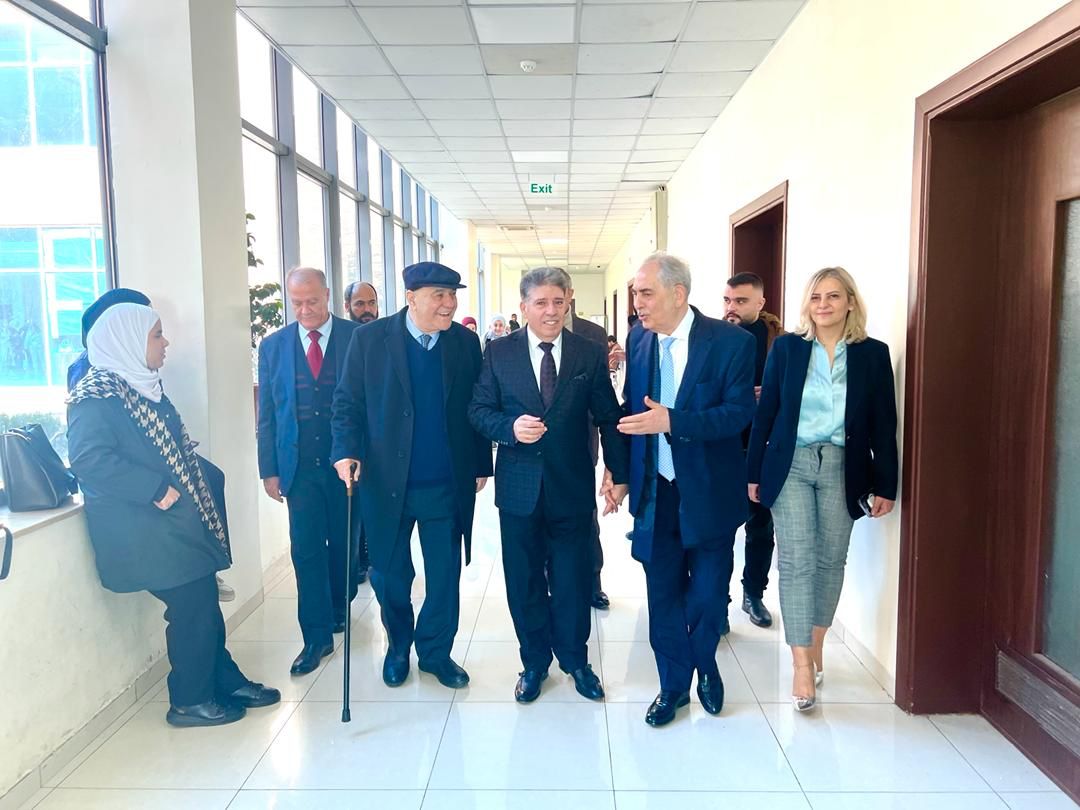 رئيس مجلس أمناء جامعة الزرقاء يزور جامعة قاسيون  في سوريا