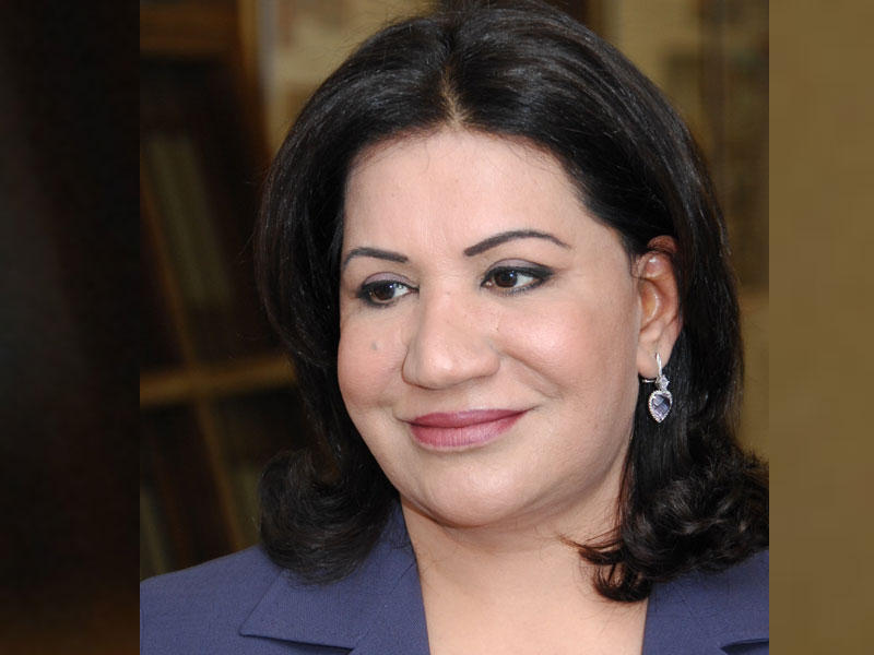 في يوم ميلادها ..  تعرف على الوجه الآخر للفنانة سعاد عبد الله ..  مؤلفة درامية 