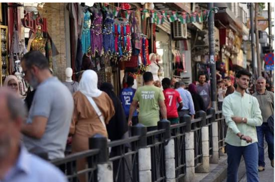 الفريحات : 2.5 مليون أسرة في الأردن