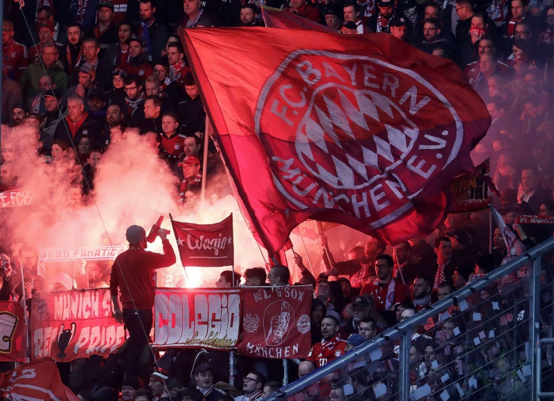 بايرن ميونخ يحذر جماهيره قبل موقعة مانشستر يونايتد