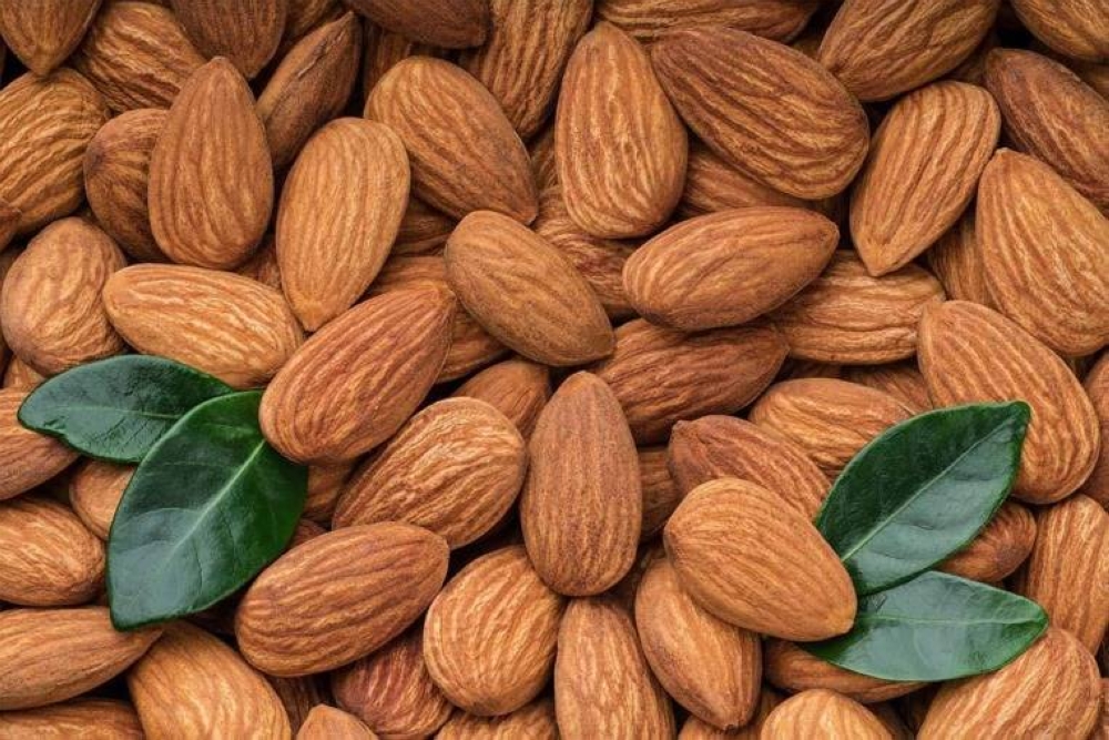 كيف تأكل اللوز وتفقد الوزن؟