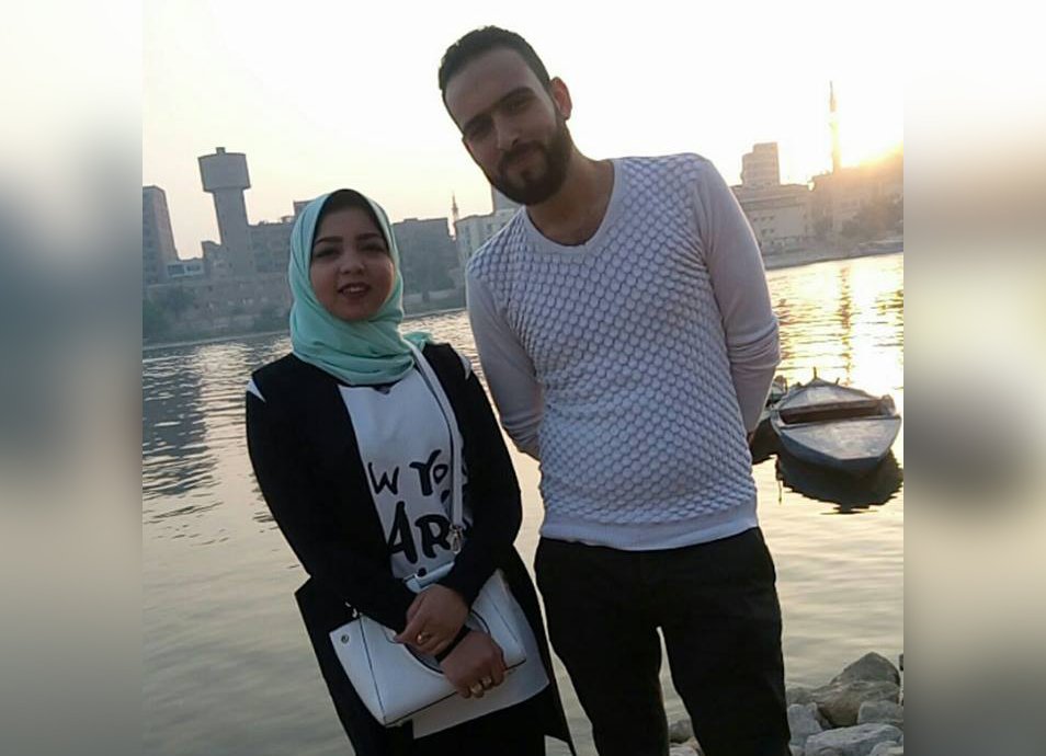 بالصور .. هذه قصة " آية " ومنشور فيسبوك ينتهي بفسخ خطوبة