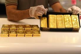 الذهب فوق 2000 دولار للمرة الأولى