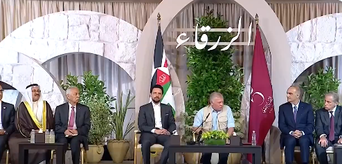 الملك من الزرقاء  ..   اهلي في محافظة الزرقاء الحاضرة في ذاكرة نشامى الجيش العربي 
