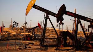 أسعار النفط تتراجع بسبب الشكوك التجارية بين الولايات المتحدة والصين وتباطؤ الاقتصاد العالمى