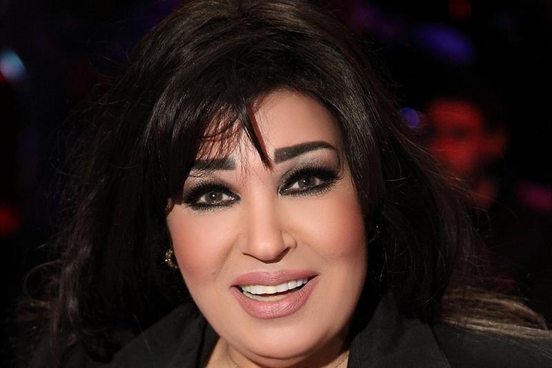 بالفيديو ..  فيفي عبده: لم أشرب الخمر بحياتي 