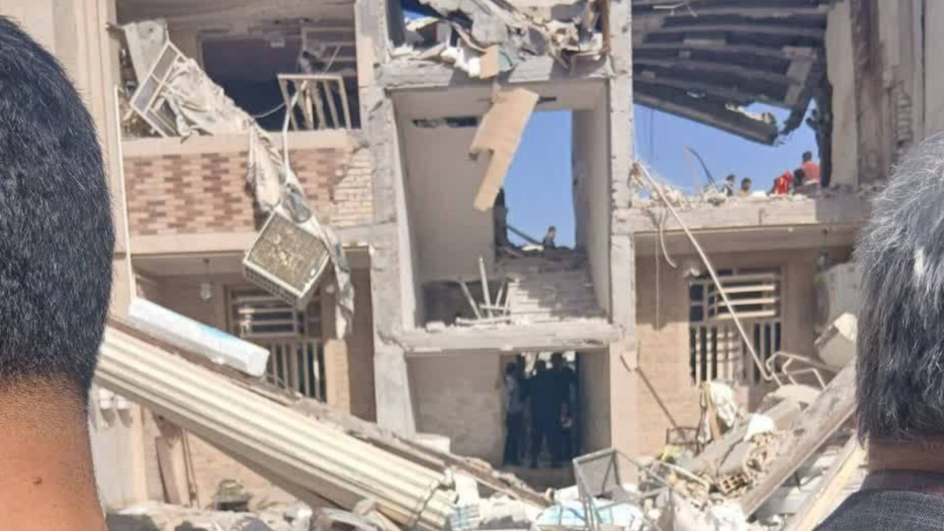 إعلام إيراني: ارتفاع حصيلة قتلى انفجار الغاز بمبنى الأهواز إلى 5 أشخاص