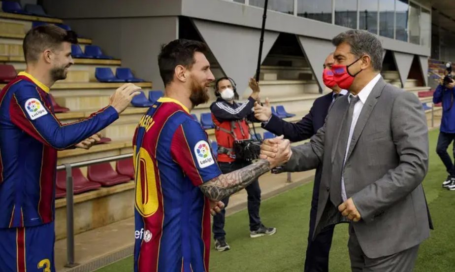 لابورتا يثير الجدل مجدداً: اتخذت القرار الصائب بالتخلي عن ميسي