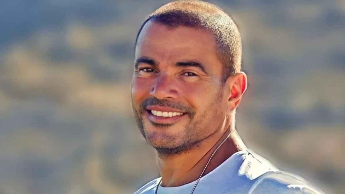 تصريح صادم لموسيقار شهير: "عمرو دياب مش مطرب"