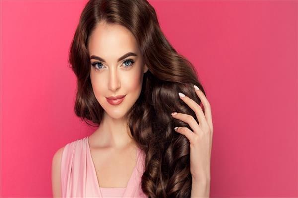 وصفات طبيعية  ..  لترميم الشعر التالف في المنزل