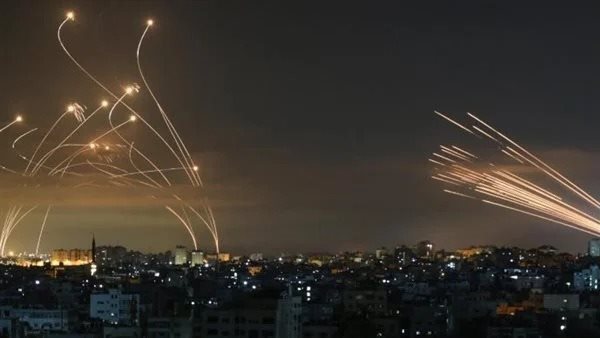 إعلام عبري: إغلاق محطة قطارات بئر السبع بعد تضررها بالصاروخ الإيراني