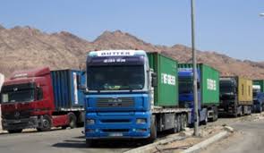العقبة: إضراب مفتوح لأصحاب الشاحنات في منطقة الراشدية