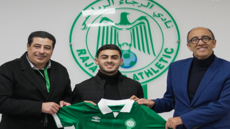 الرجاء المغربي يضم الدولي الأردني "شرارة"