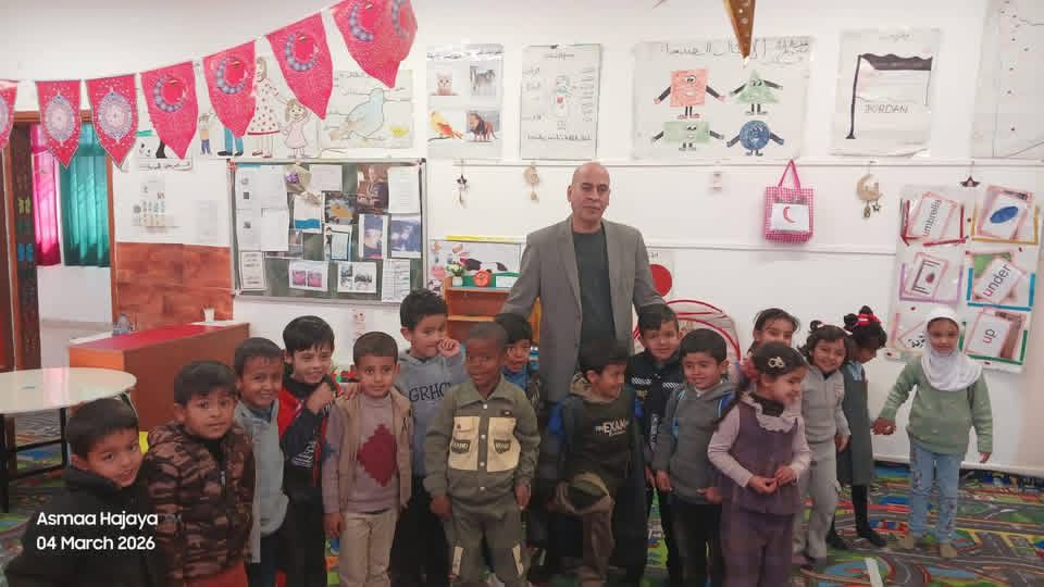 اللصاصمة يتفقد مدرسة احمد الحجايا 