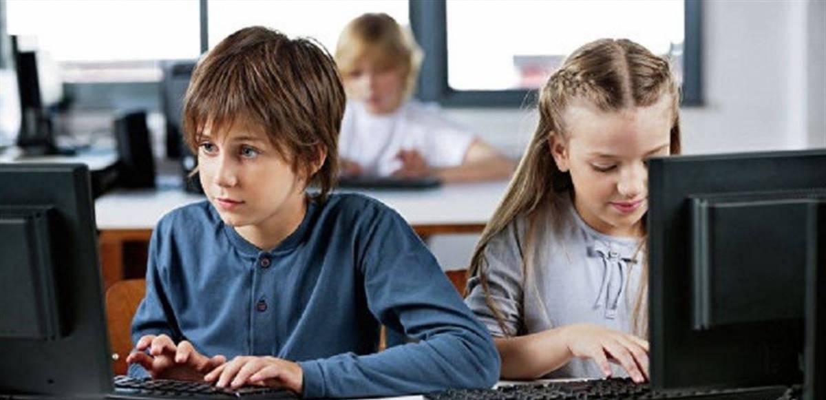 كيف يمكن حماية الأطفال من المطاردة على الإنترنت؟