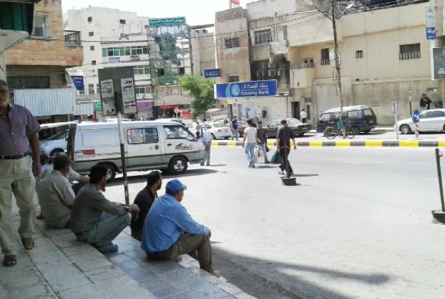 وقف تصويب أوضاع العمالة السورية الأسبوع المقبل