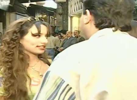 صدمة ..  زينة «كومبارس» في كليب أشهر أغنيات حكيم ..  فيديو وصور