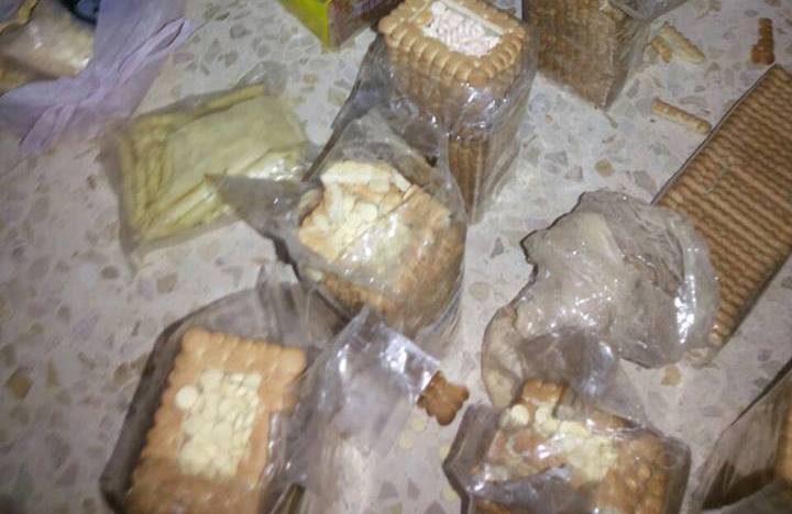 بالصور: القبض على ست اشخاص متورطين بتجهيز 35 الف حبة مخدرة تمهيداً لتهريبها