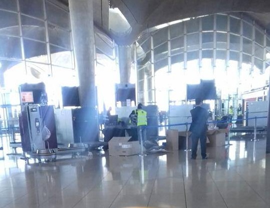 بالصور  ..  مطار الملكة علياء يعود للنظام القديم في تفتيش المسافرين