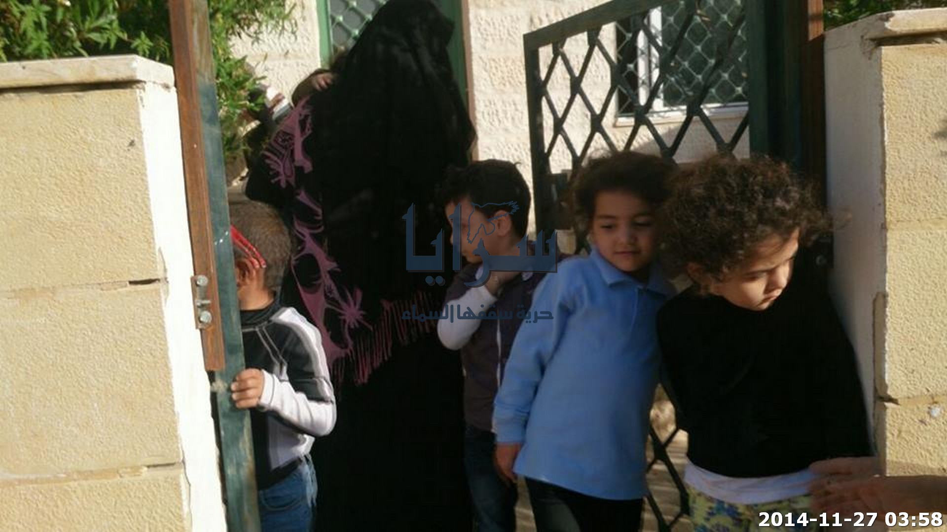  سلطة العقبة تغلق روضة  اطفال  لتحفيظ  " القرآن الكريم "  (صور)