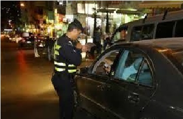 ضبط شخص قاد مركبته بطريقة خطرة وسط العاصمة عمان 