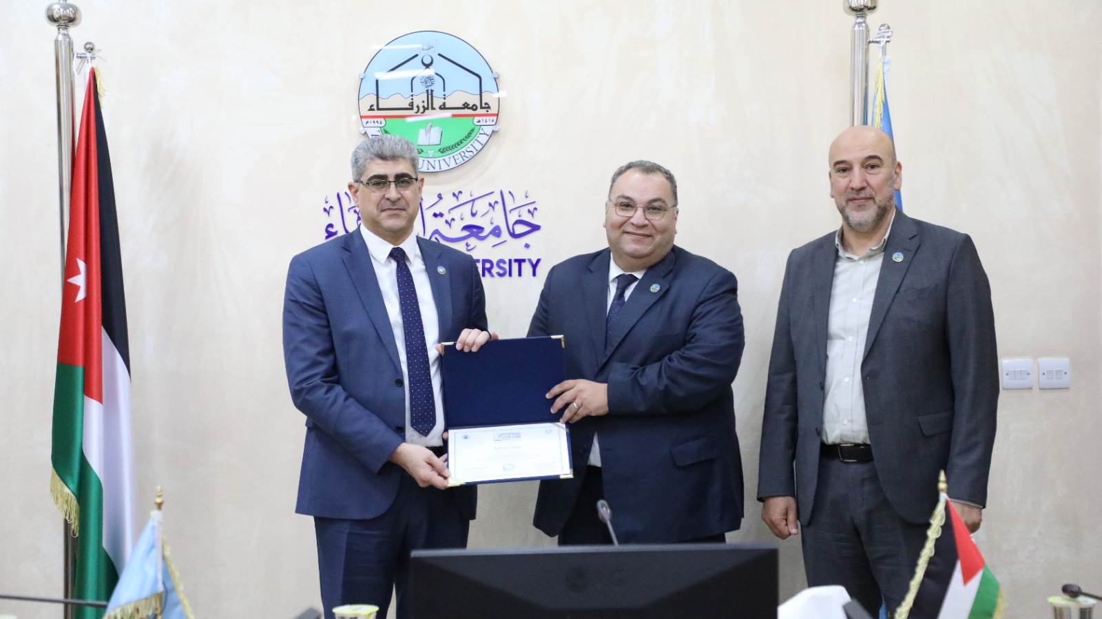 جامعة الزرقاء تكرّم أعضاء هيئة التدريس المشاركين في برنامج "المقيم المعتمد" للكليات الصحية